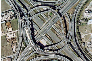 Illustration for article titled The World's 18 Worst Intersections And Interchanges